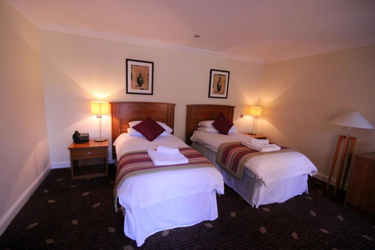 Plas Derwen Hotel Abergavenny Eksteriør billede